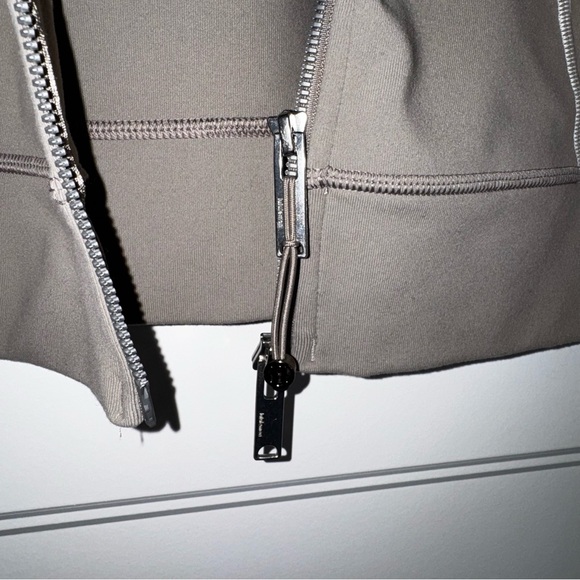NWOT Lululemon Athletica Define Track Jacket Luon - Warm Ash Grey/White - Size 8 - Picture 10 of 11
